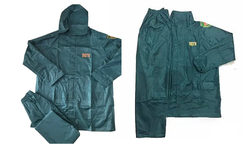 Áo mưa cho dân quân tự vệ