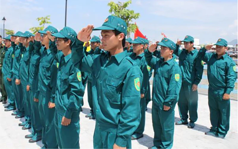 Mẫu quần áo dân quân tự vệ mới nhất